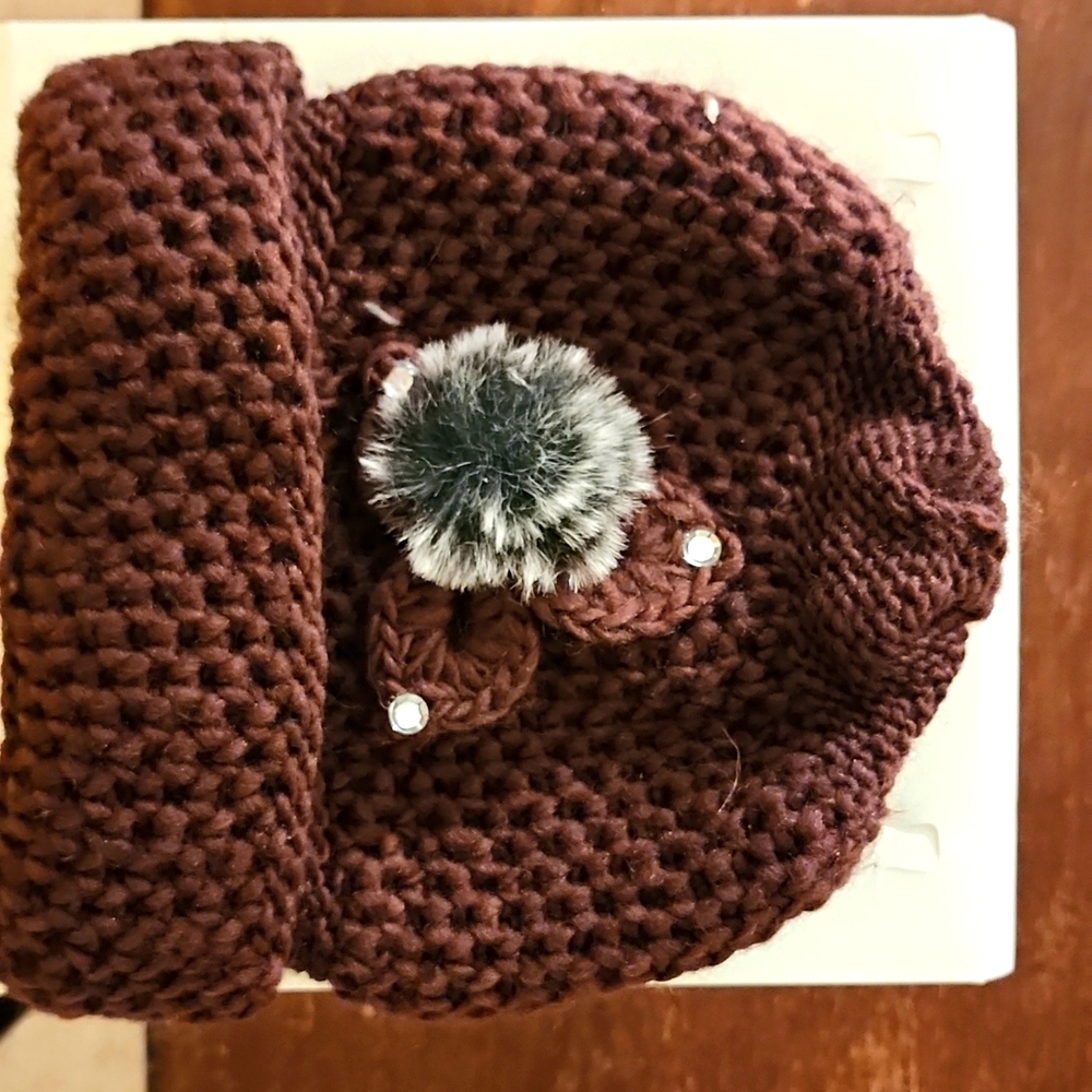 Womans Hat